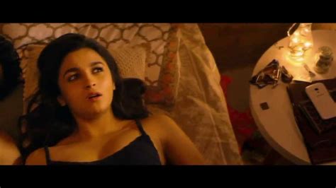 alia bhatt nude leaked|Alia Bhatt Butt, Breasts Scene in Alia Bhatt Leaked Clips